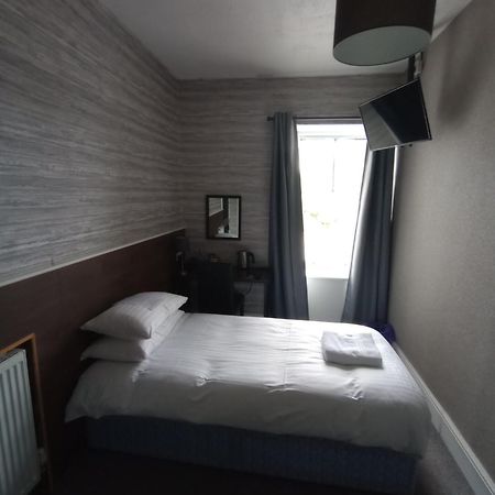 Hotel Goblin Ha' Gifford Exterior foto